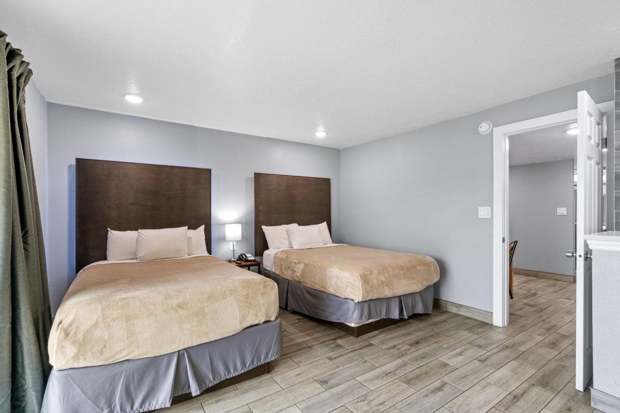 Celebration Suites Bagian luar foto